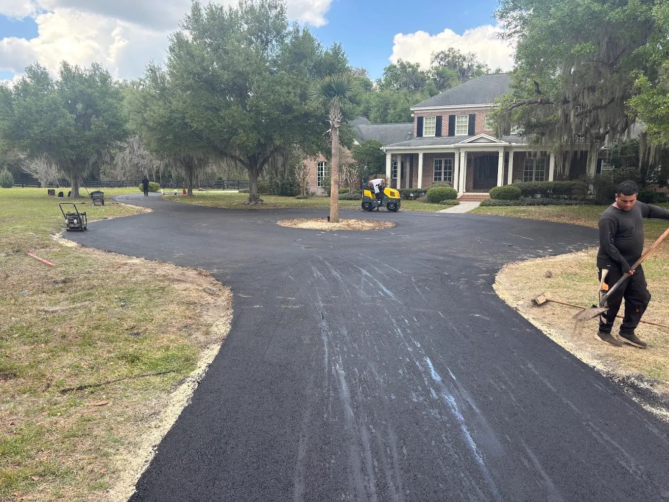 Estate circle drive, an Armour Asphalt project